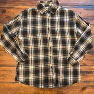 Women’s Black Plaid Button-Up Longsleeve Size M